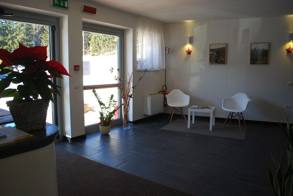 Hotel Elbele Garni Folgaria Εξωτερικό φωτογραφία
