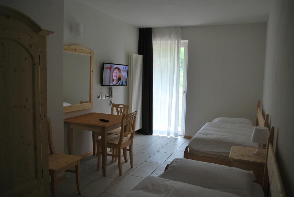 Hotel Elbele Garni Folgaria Δωμάτιο φωτογραφία